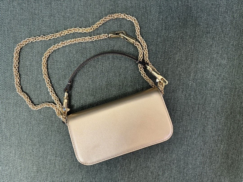 Va1e*ntin0 satchel bag